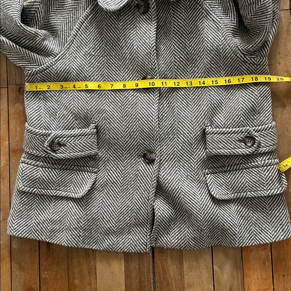 Vintage Liz Claiborne cropped Equestrian style wool coat- Size Medium - Picture 9 of 13